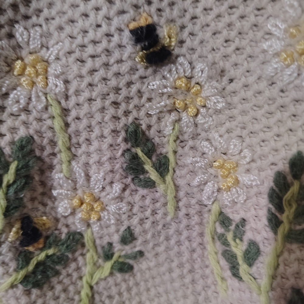 White Stag Bees Sweater